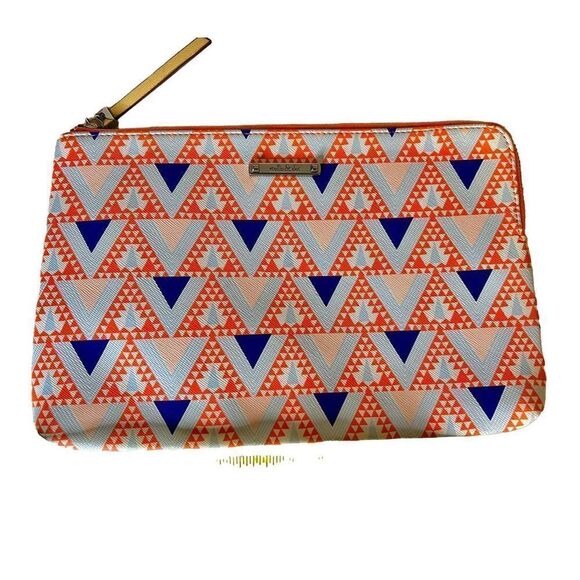 STELLA AND DOT Clutch/Handbag/Makeup Bag W/Additional Pockets. Prop on Tv Show - Picture 1 of 7